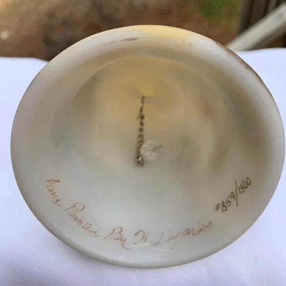 Fenton “Birth of a savior” limited edition bell - Picture 6 of 7